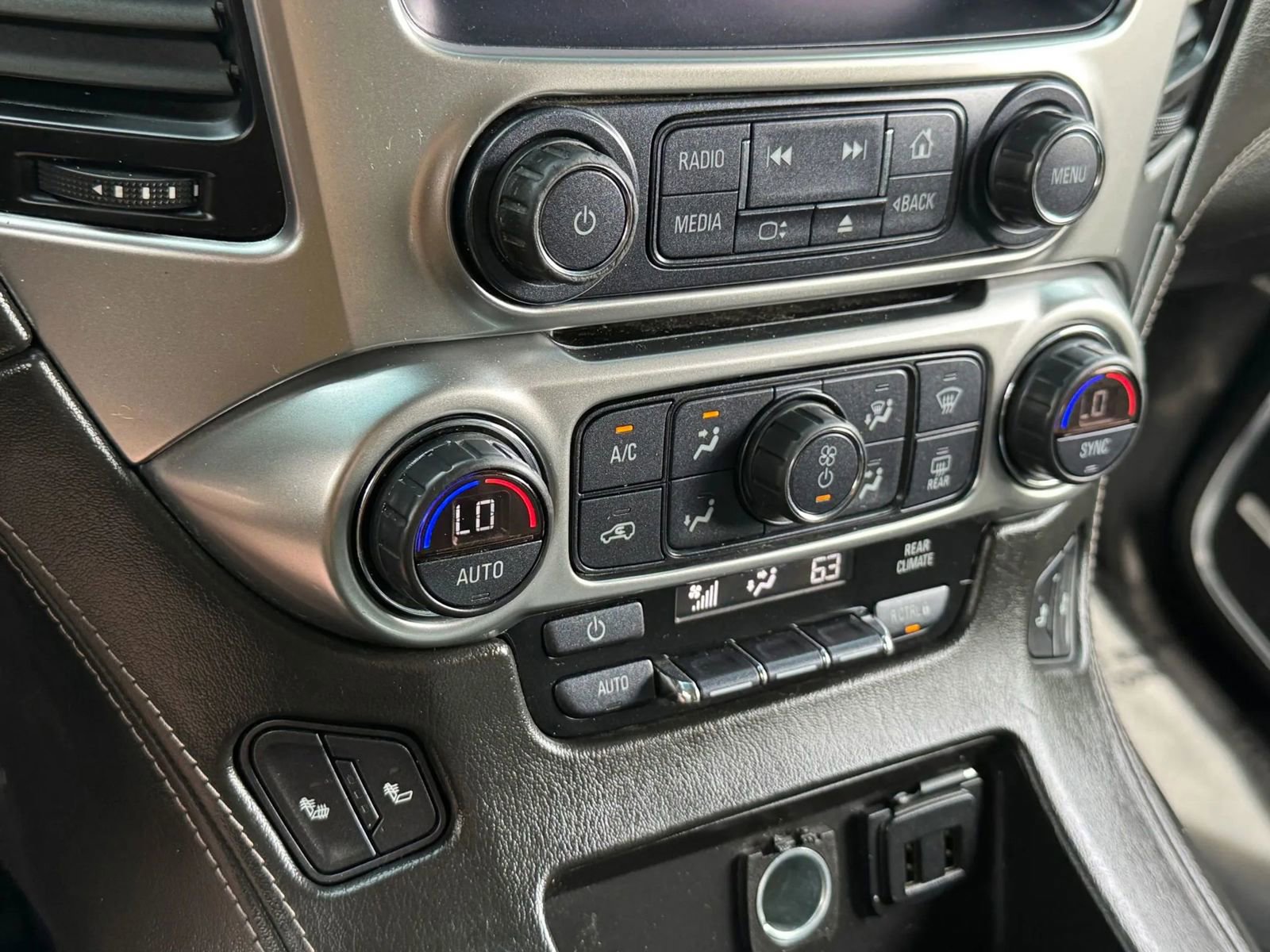 Used 2019 Chevrolet Tahoe LT image 36