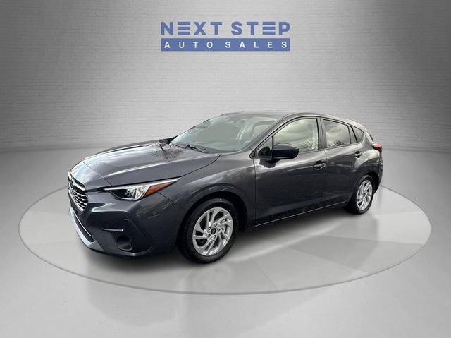 Used 2024 Subaru Impreza 2.0i AWD/4WD image 3
