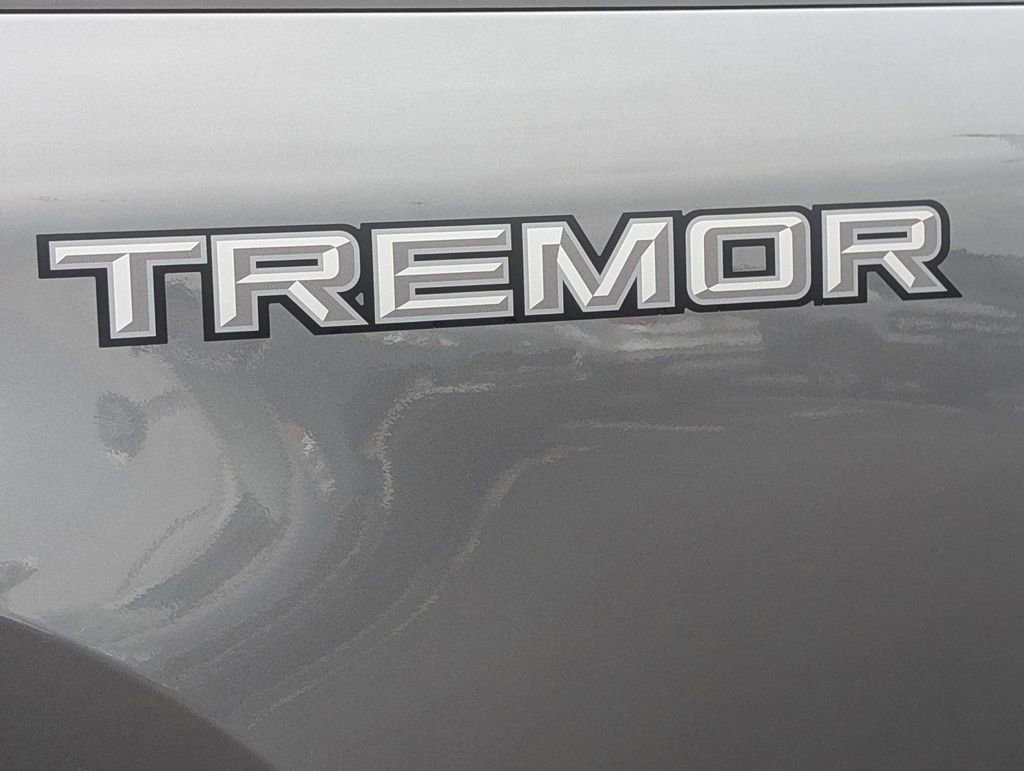 New 2026 Ford F250 Lariat w/ Tremor Off-Road Package image 14