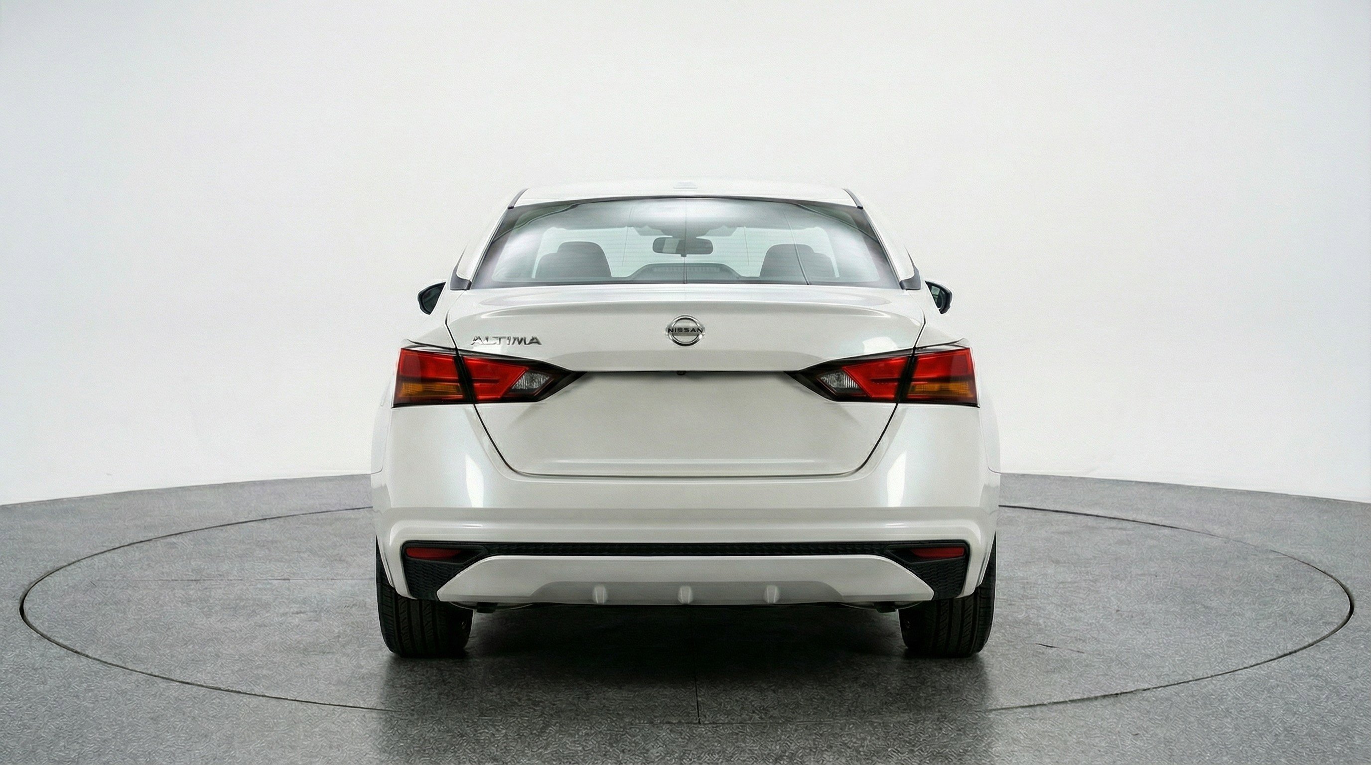 Used 2025 Nissan Altima 2.5 SV image 7