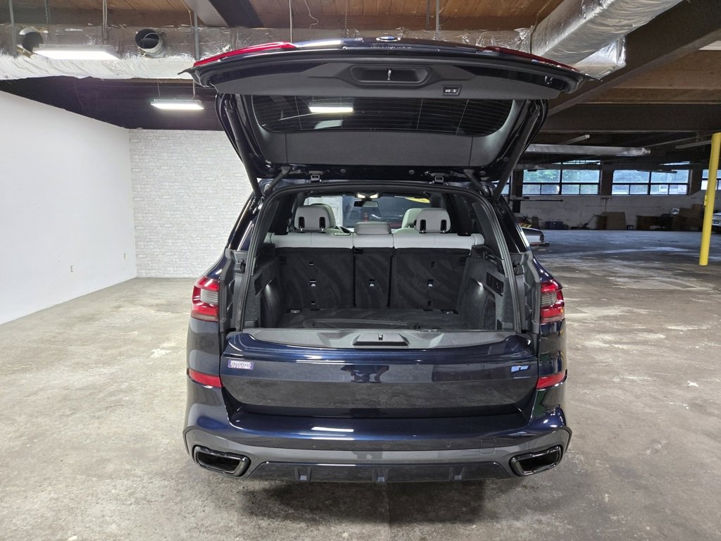 Used 2023 BMW X5 M50i w/ Executive Package image 47