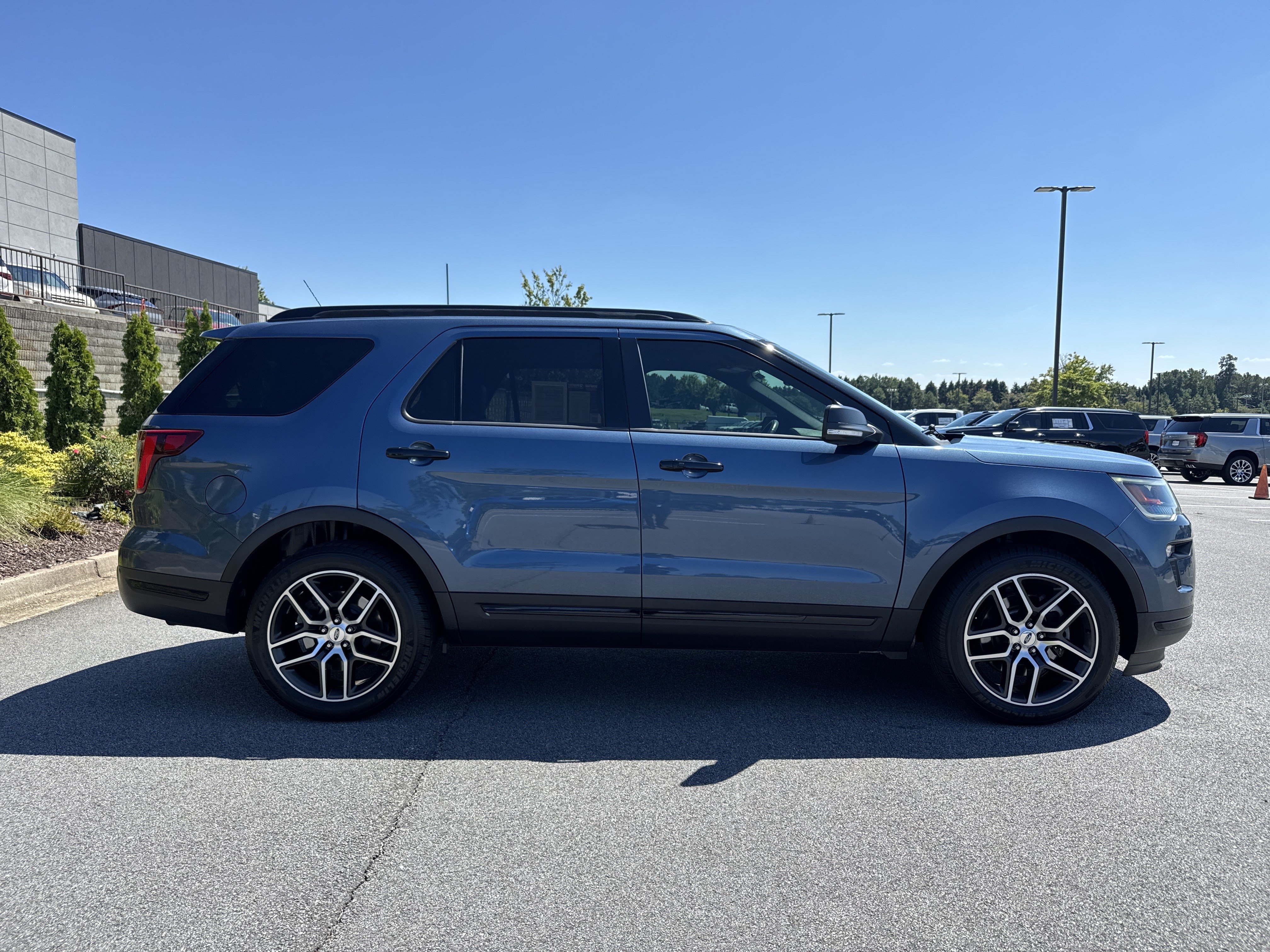 Used 2019 Ford Explorer Sport w/ Equipment Group 401A AWD/4WD image 11