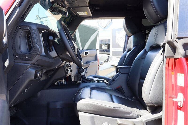 Used 2025 Ford Bronco Big Bend AWD/4WD image 14