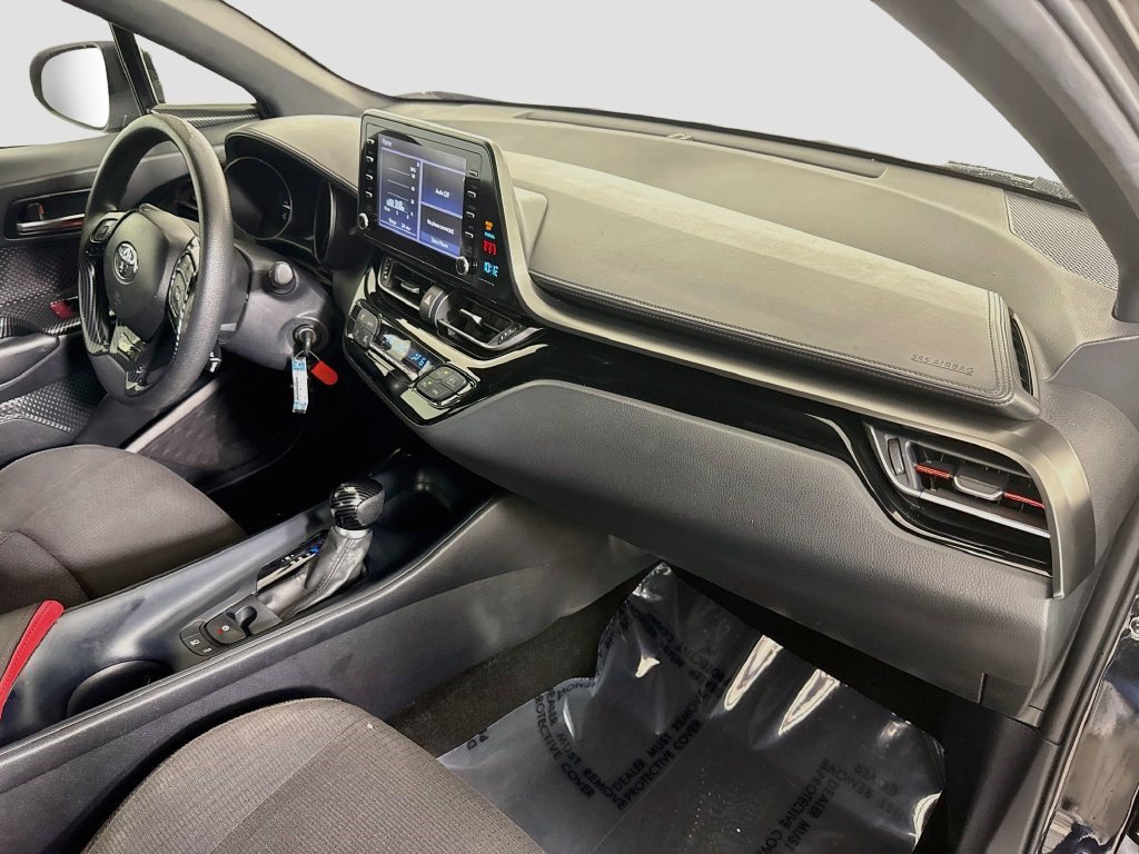 Used 2019 Toyota C-HR LE FWD image 28