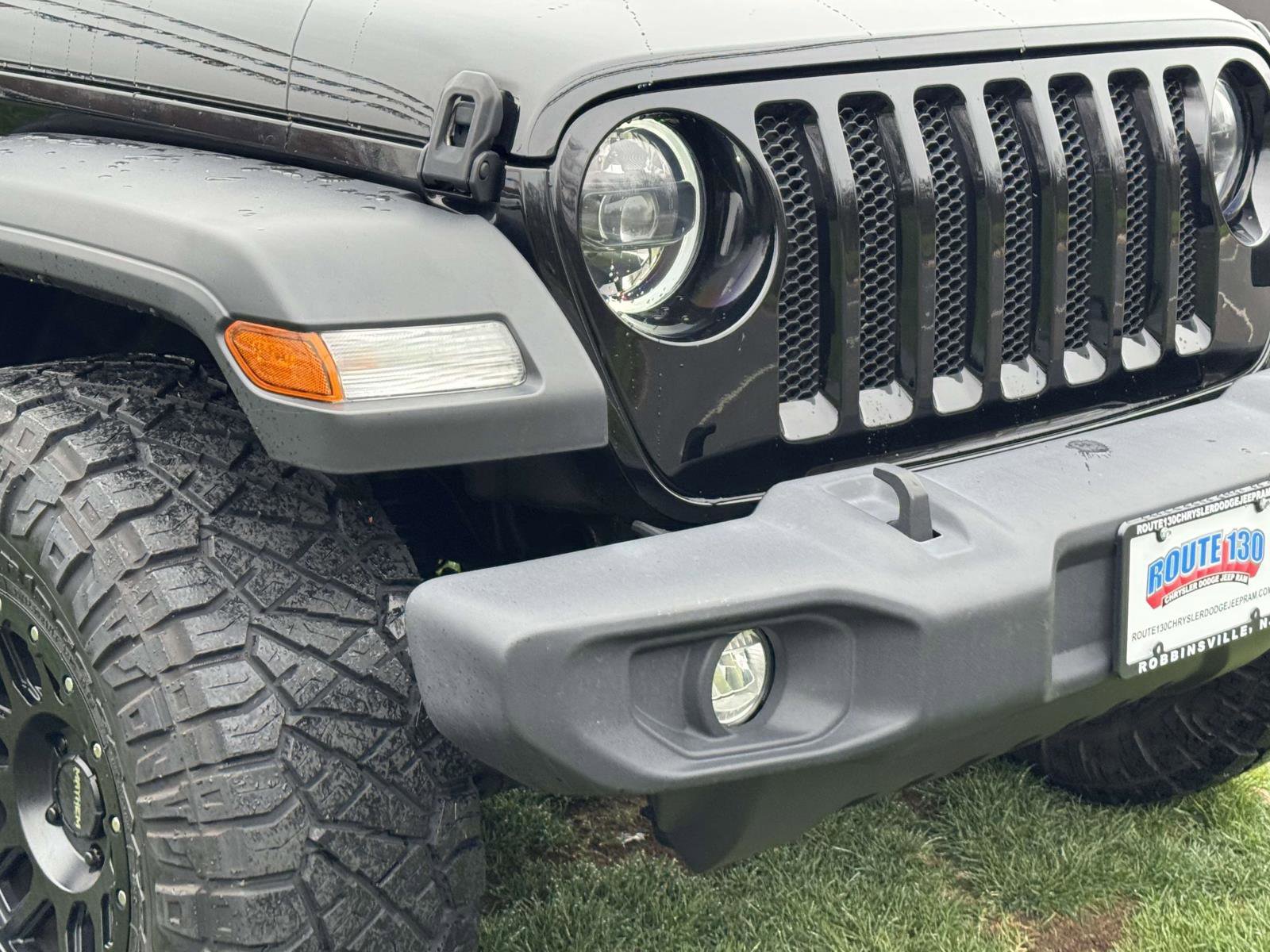 Used 2023 Jeep Wrangler Sport AWD/4WD image 7