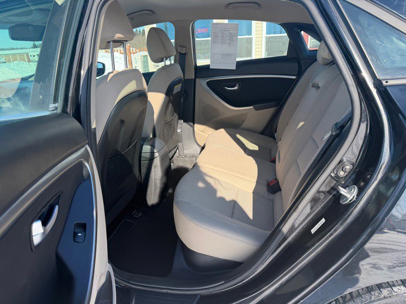 Used 2013 Hyundai Elantra GT image 4