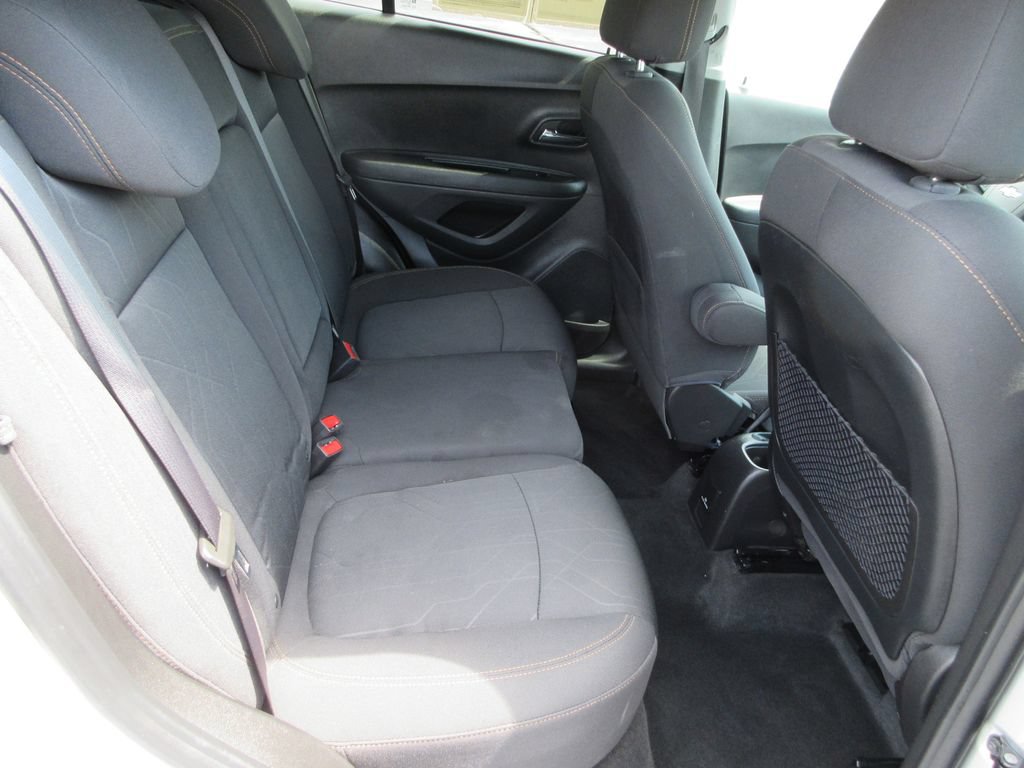 Certified 2020 Chevrolet Trax LT FWD image 18