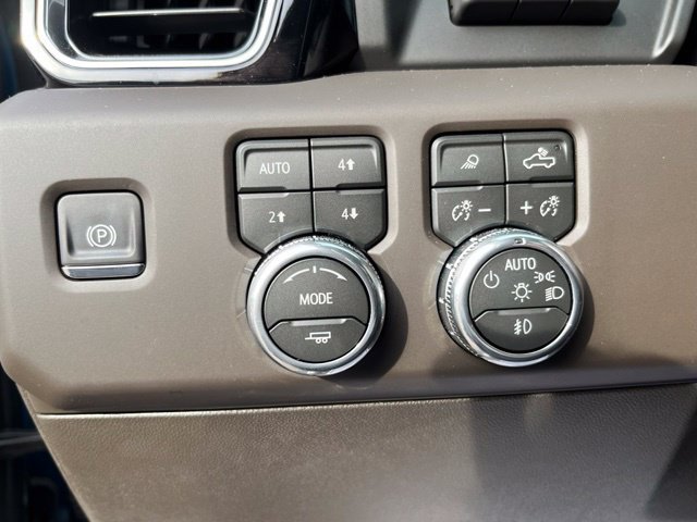 Certified 2026 GMC Sierra 3500 Denali w/ Technology Package AWD/4WD image 30