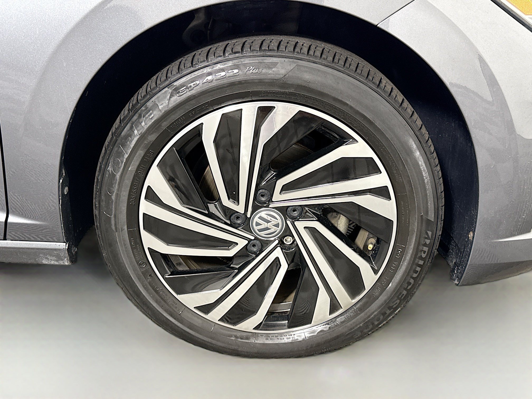 Used 2020 Volkswagen Jetta SEL FWD image 32