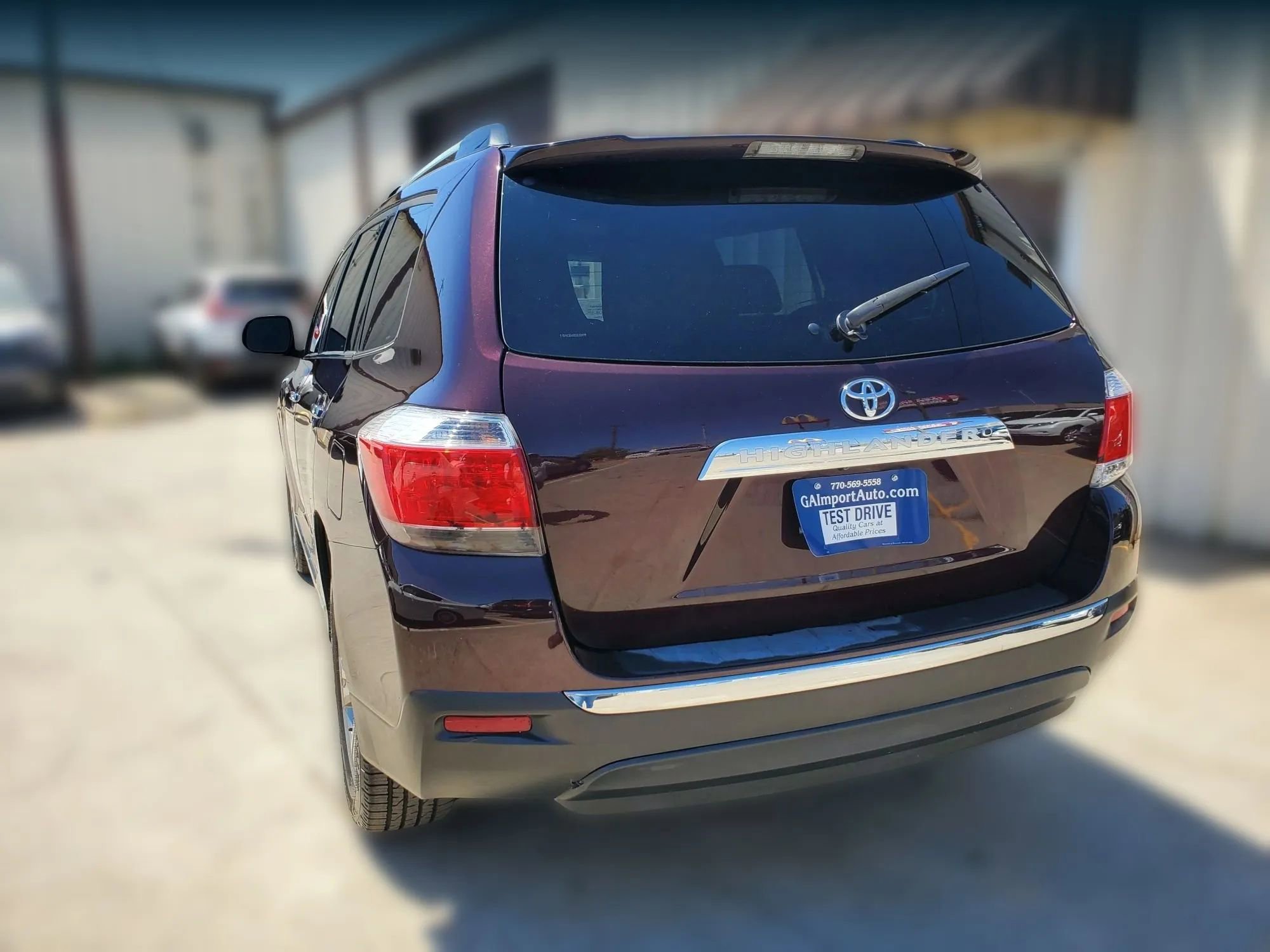 Used 2011 Toyota Highlander Limited w/ Tow Pkg FWD image 6