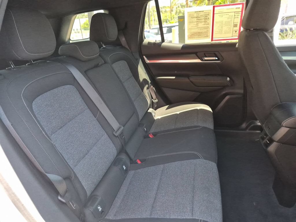 Used 2025 GMC Terrain Elevation AWD/4WD image 30