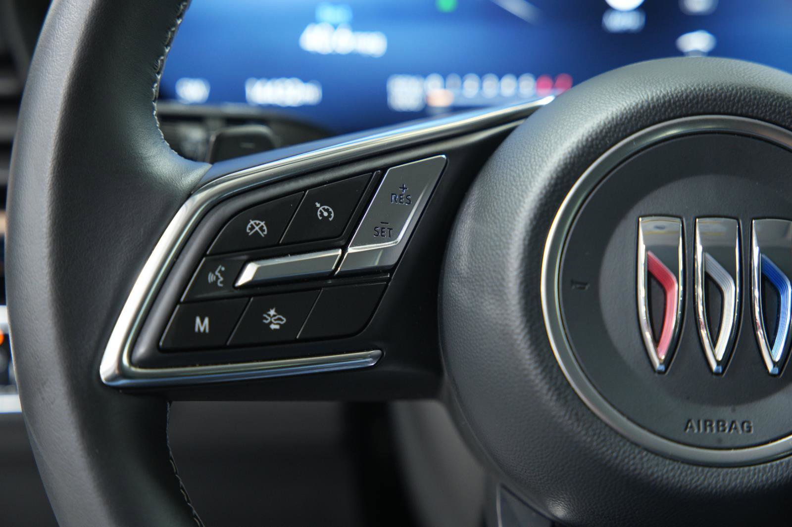 Used 2025 Buick Envision Sport Touring image 34