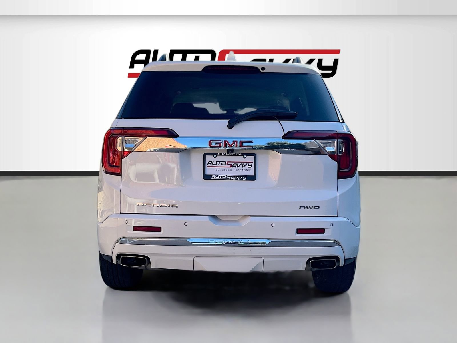 Used 2023 GMC Acadia Denali image 6