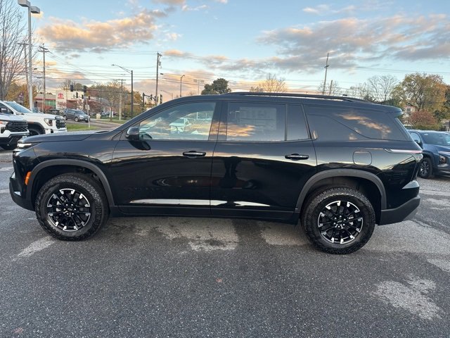 New 2026 Chevrolet Traverse Z71 w/ Enhanced Driving Package image 3