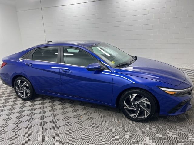 Used 2024 Hyundai Elantra SEL w/ Convenience Package image 4