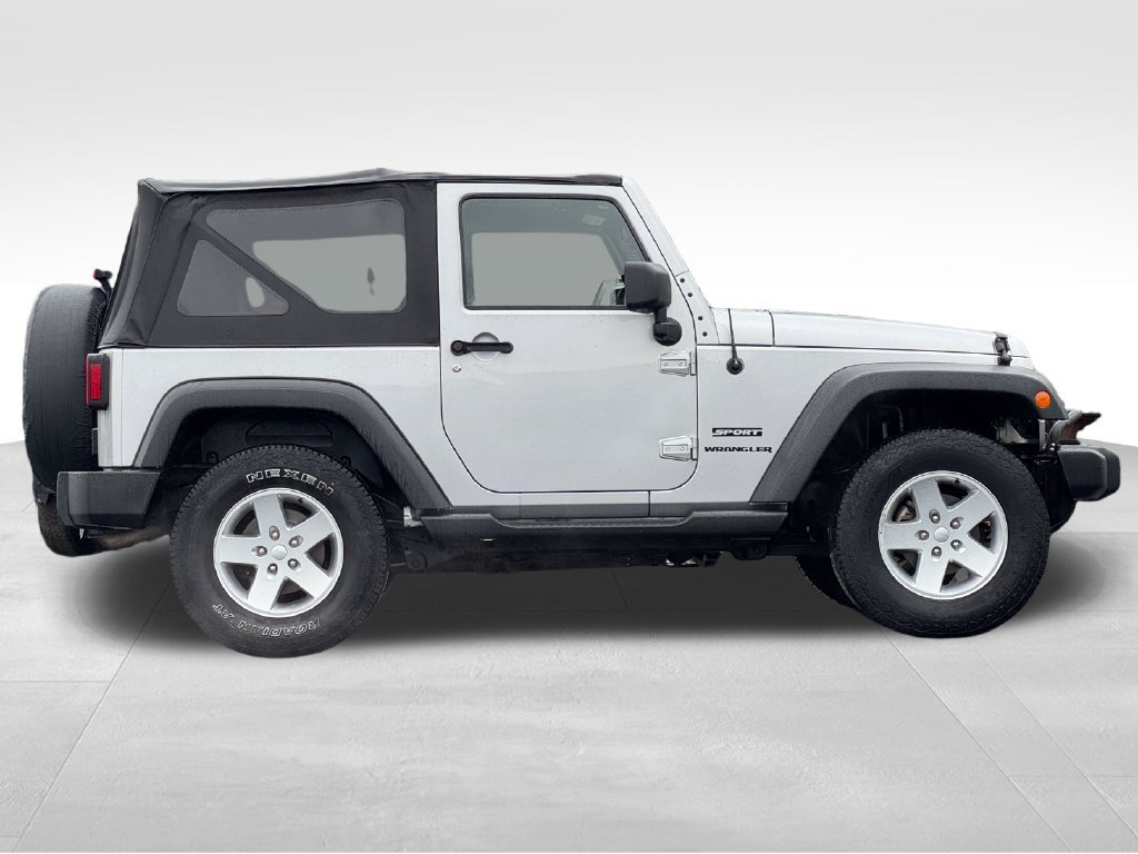 Used 2011 Jeep Wrangler Sport AWD/4WD image 8