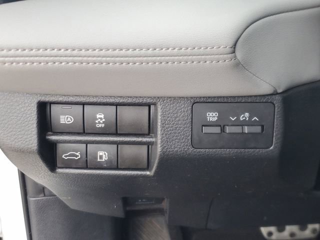 Used 2019 Toyota Avalon XSE w/ Carpet Mat Package FWD image 17