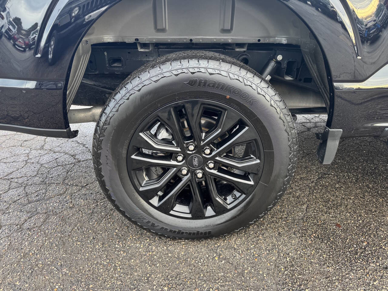 Used 2025 Ford F150 Lariat image 6