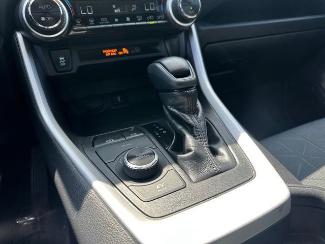 Used 2020 Toyota RAV4 XLE w/ Convenience Package AWD/4WD image 26