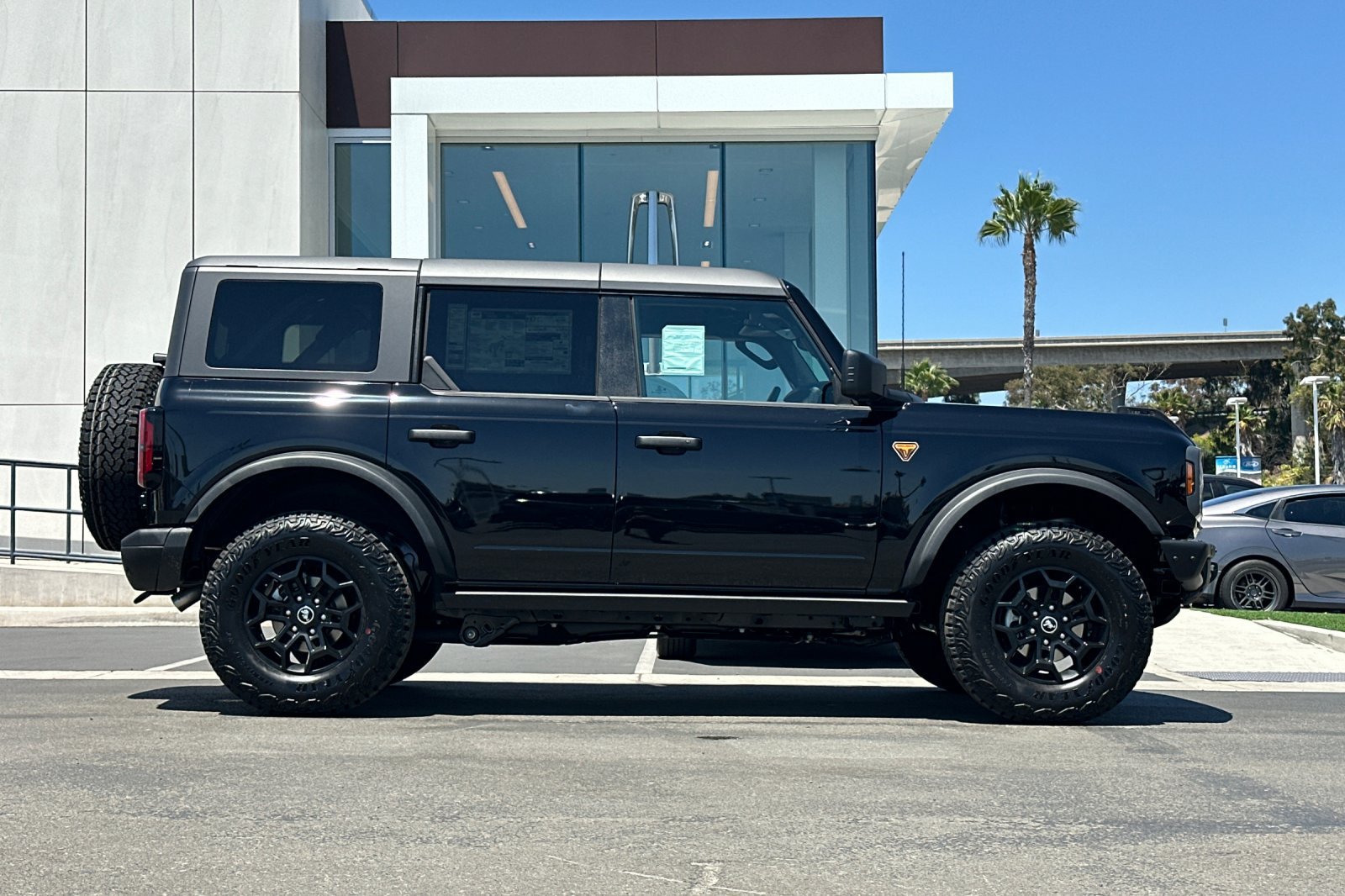 New 2026 Ford Bronco Badlands AWD/4WD image 2