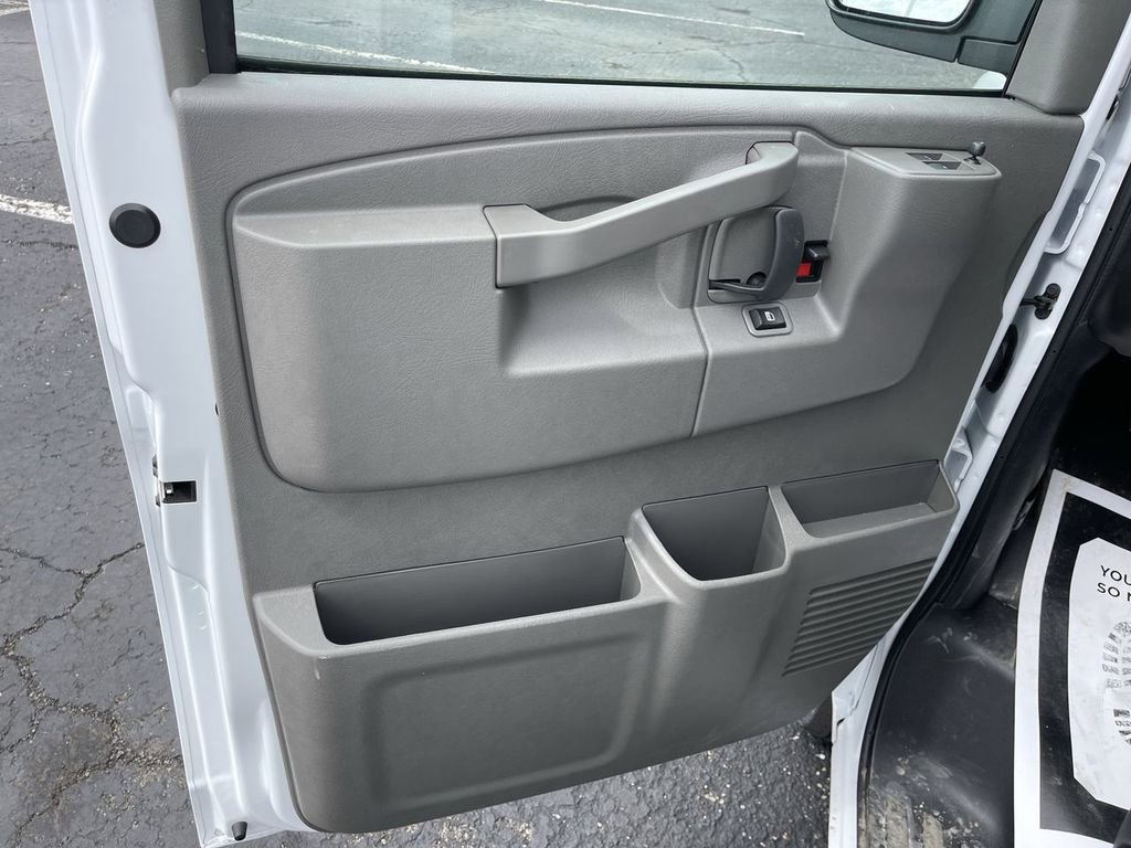 New 2026 Chevrolet Express 2500 Extended w/ Driver Convenience Package image 6