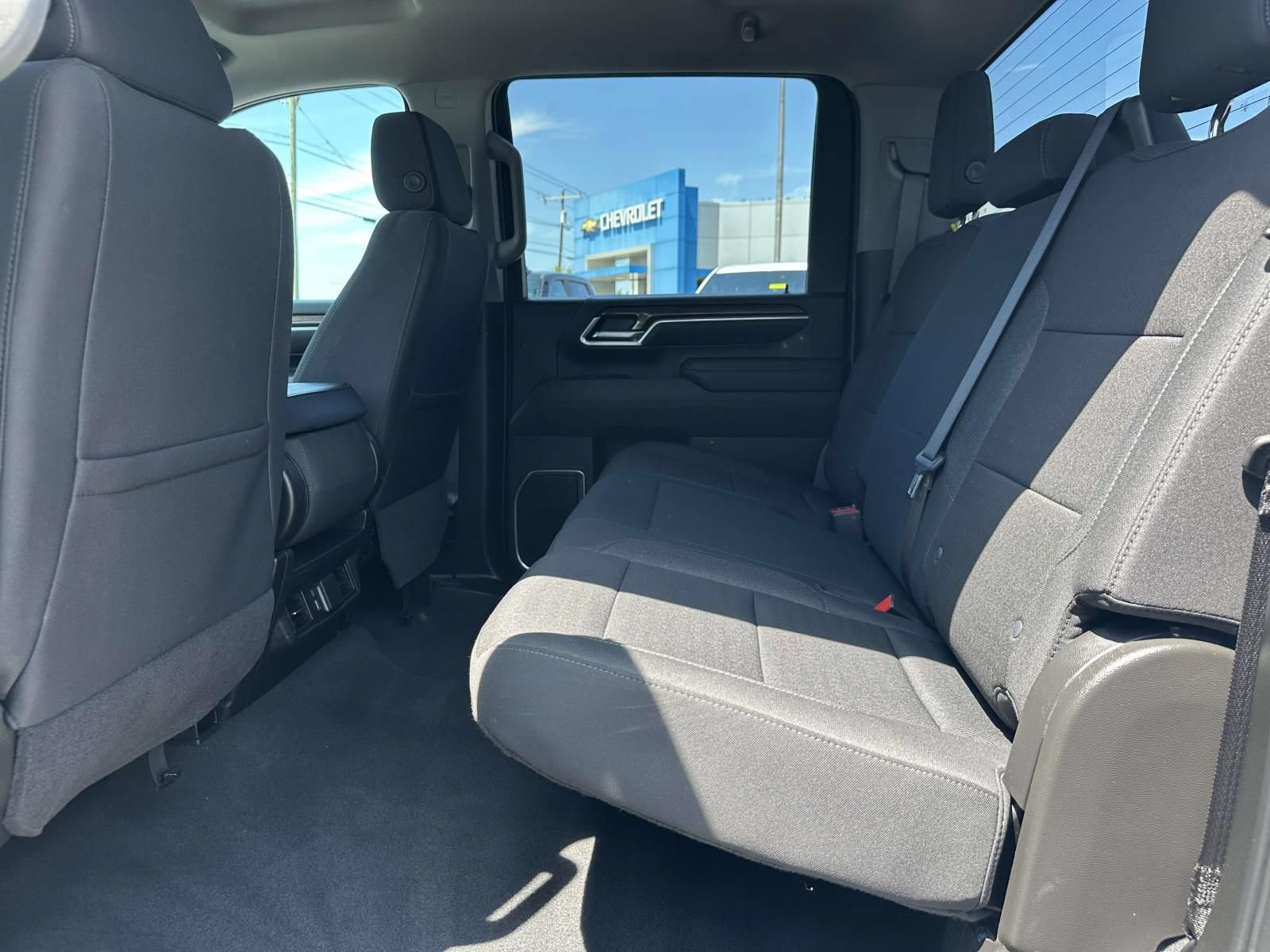 Used 2025 Chevrolet Silverado 2500 LT w/ Convenience Package AWD/4WD image 24