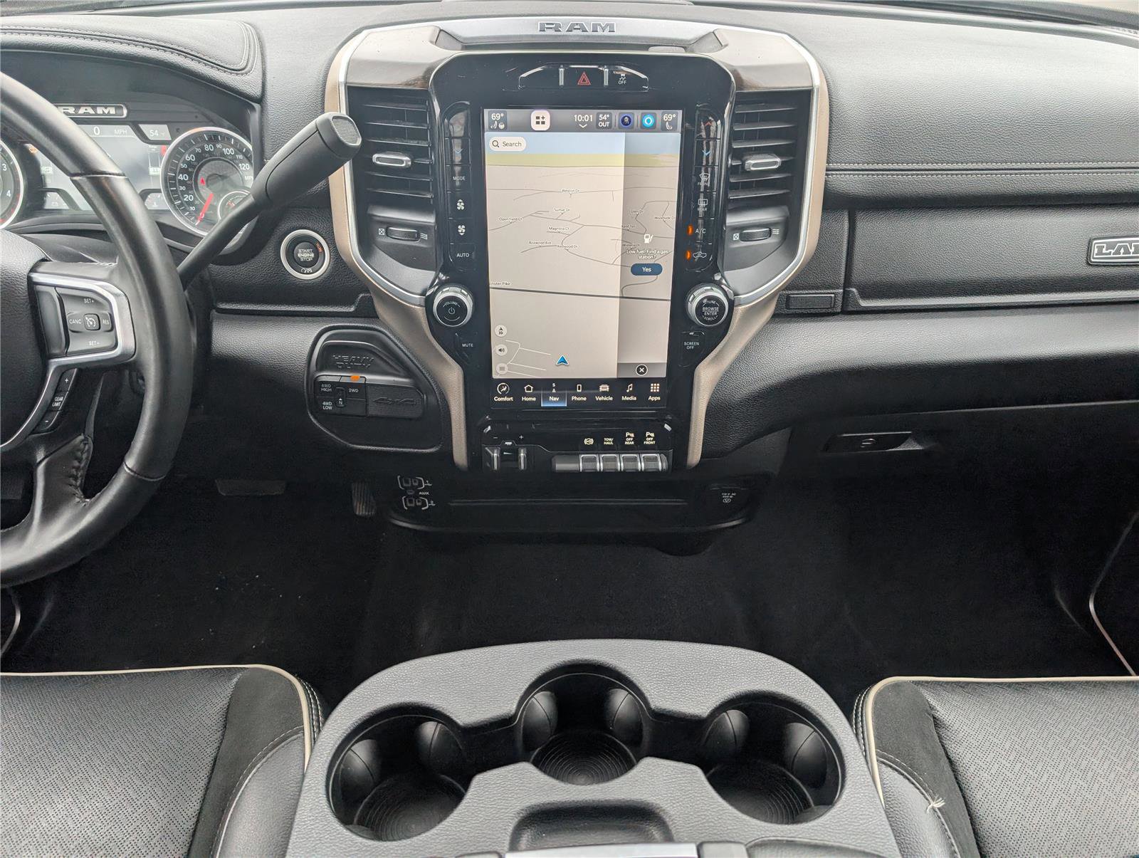 Used 2024 RAM 2500 Laramie AWD/4WD image 19