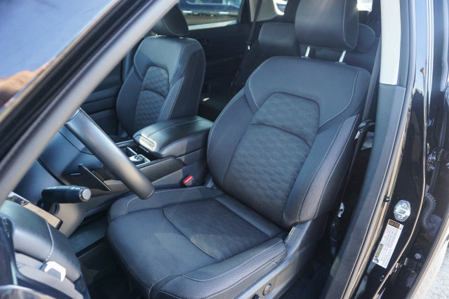 Used 2024 Nissan Pathfinder SV AWD/4WD image 19
