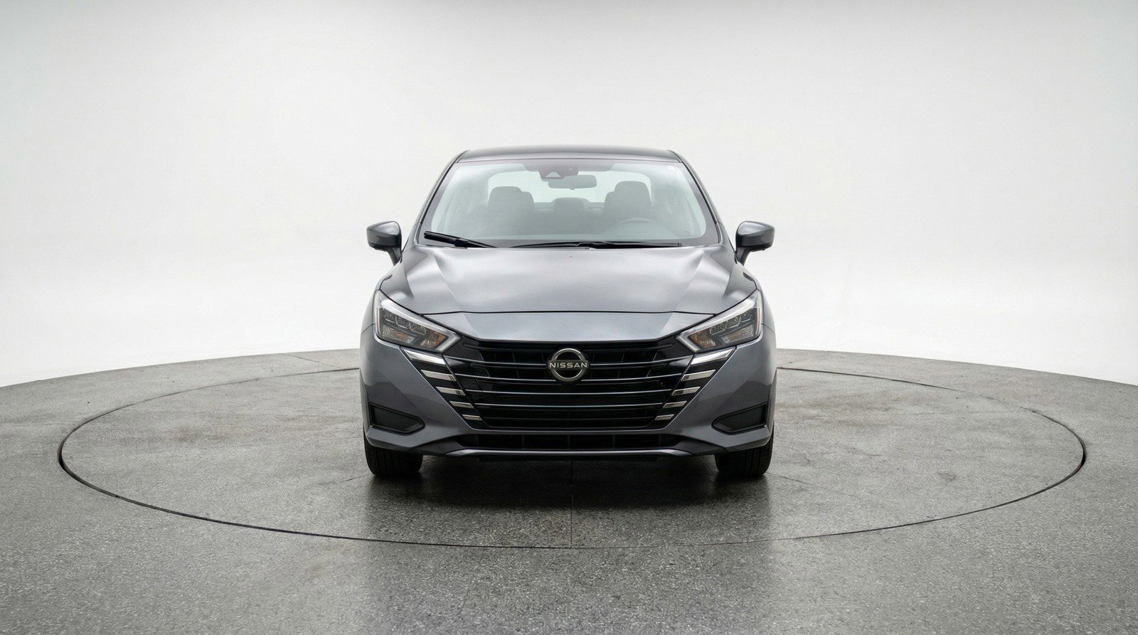 Used 2025 Nissan Versa SV image 2