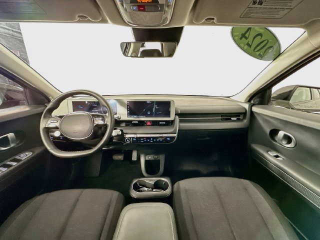 Used 2024 Hyundai Ioniq 5 SEL AWD/4WD image 3