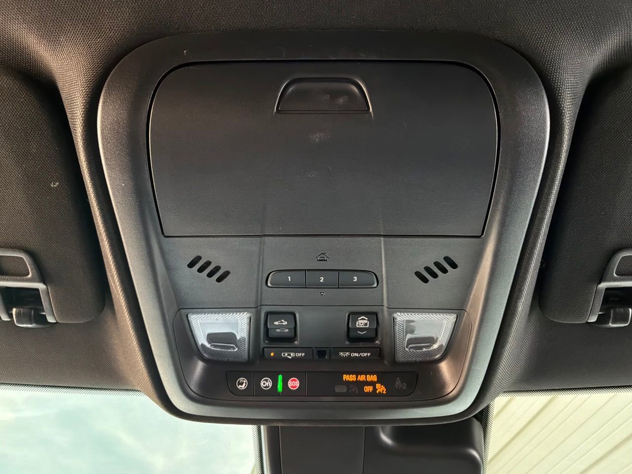 Used 2023 Cadillac XT4 Sport w/ Cold Weather Package FWD image 18