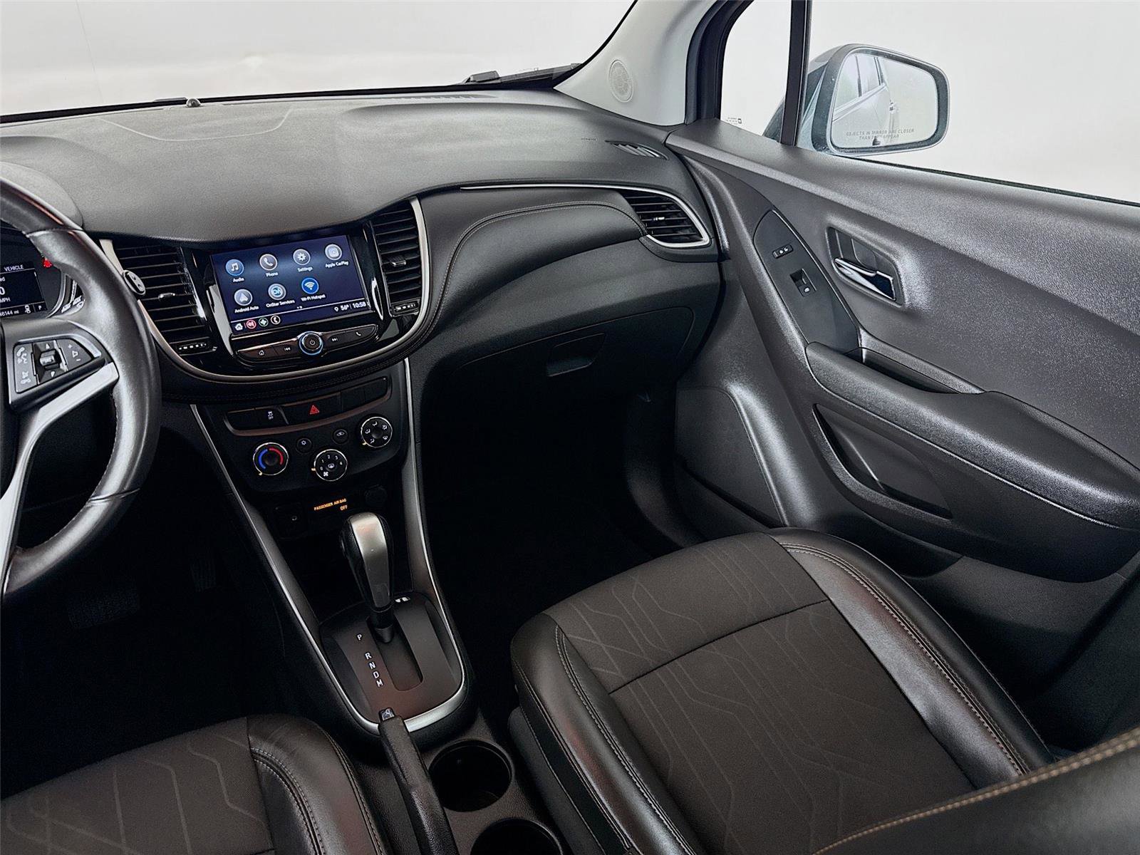 Used 2018 Chevrolet Trax LT w/ LT Convenience Package image 22