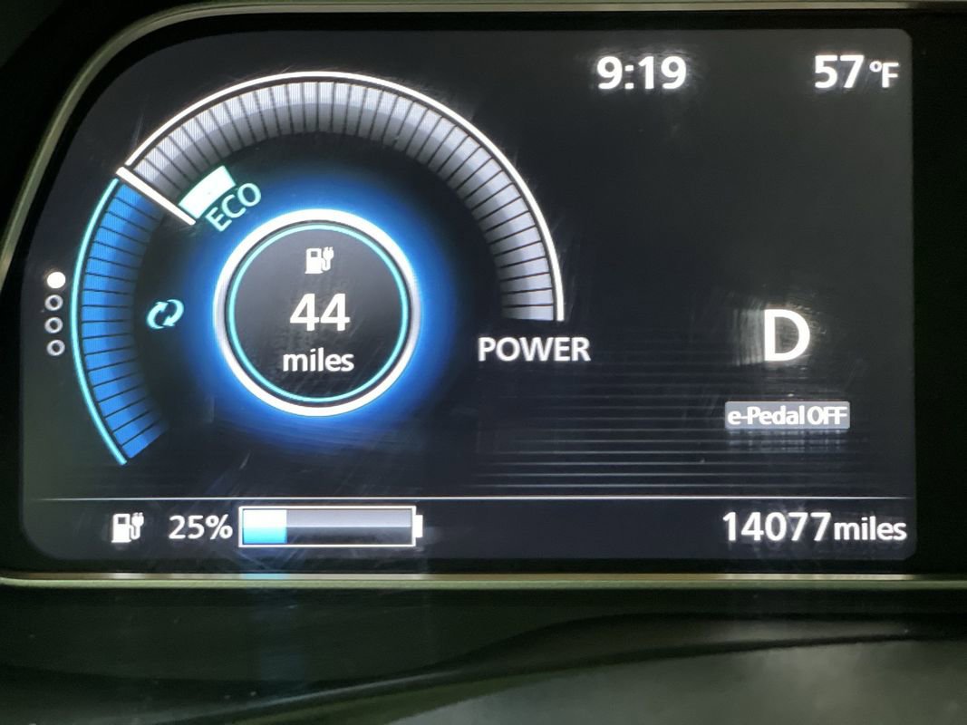 Used 2025 Nissan Leaf S image 19