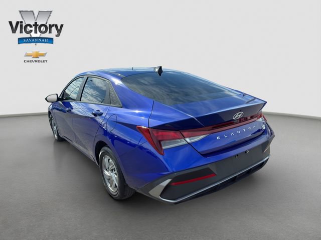 Used 2025 Hyundai Elantra SE image 6