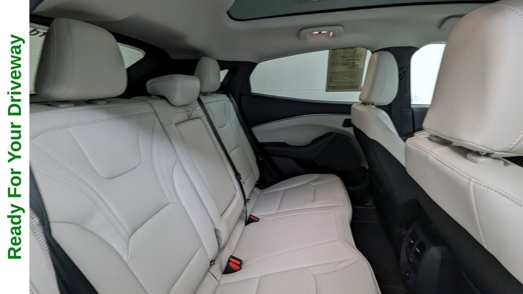 Certified 2025 Ford Mustang Mach-E Premium image 34