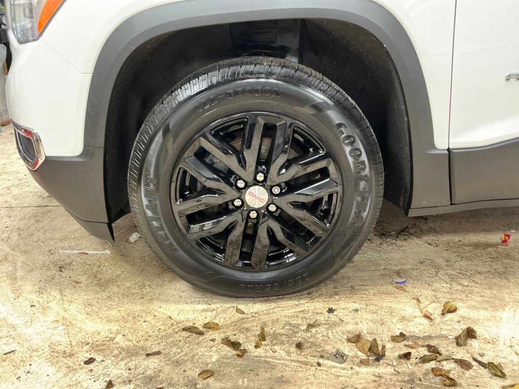 Used 2018 GMC Acadia SLT AWD/4WD image 4