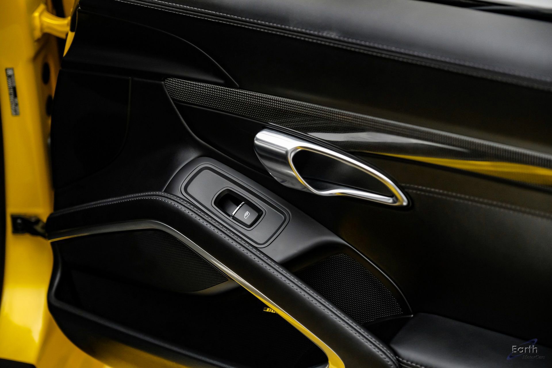 Used 2018 Porsche 911 Turbo S image 87