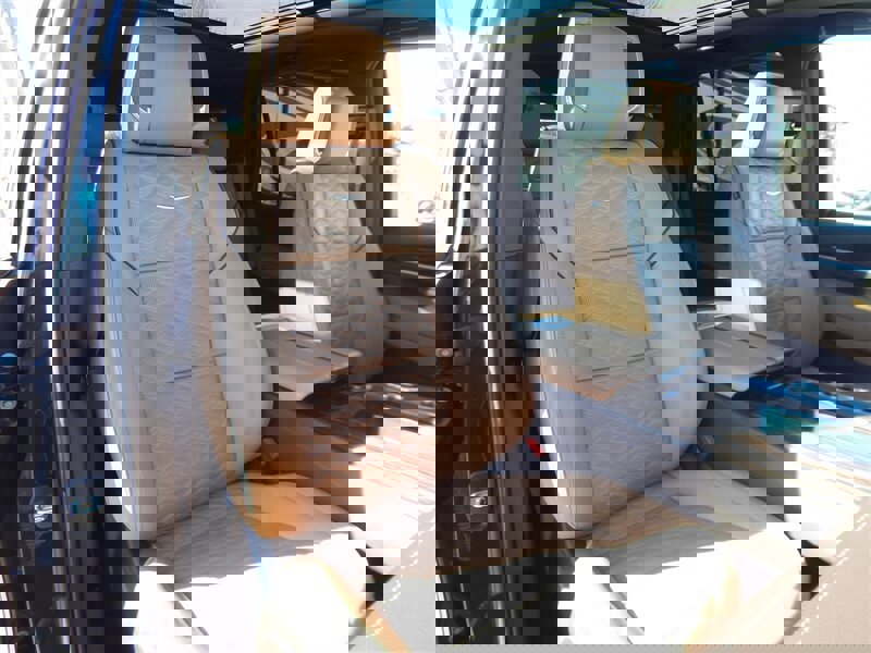 Used 2022 Cadillac Escalade Premium Luxury w/ LPO, Radiant Package image 19