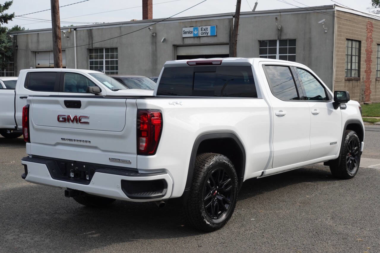 Used 2025 GMC Sierra 1500 Elevation w/ Elevation Premium Package image 3