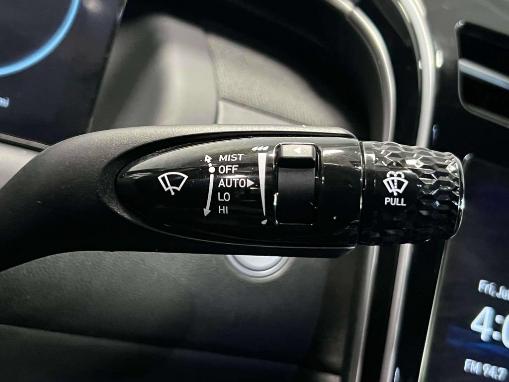 Used 2024 Hyundai Santa Cruz Limited AWD/4WD image 26