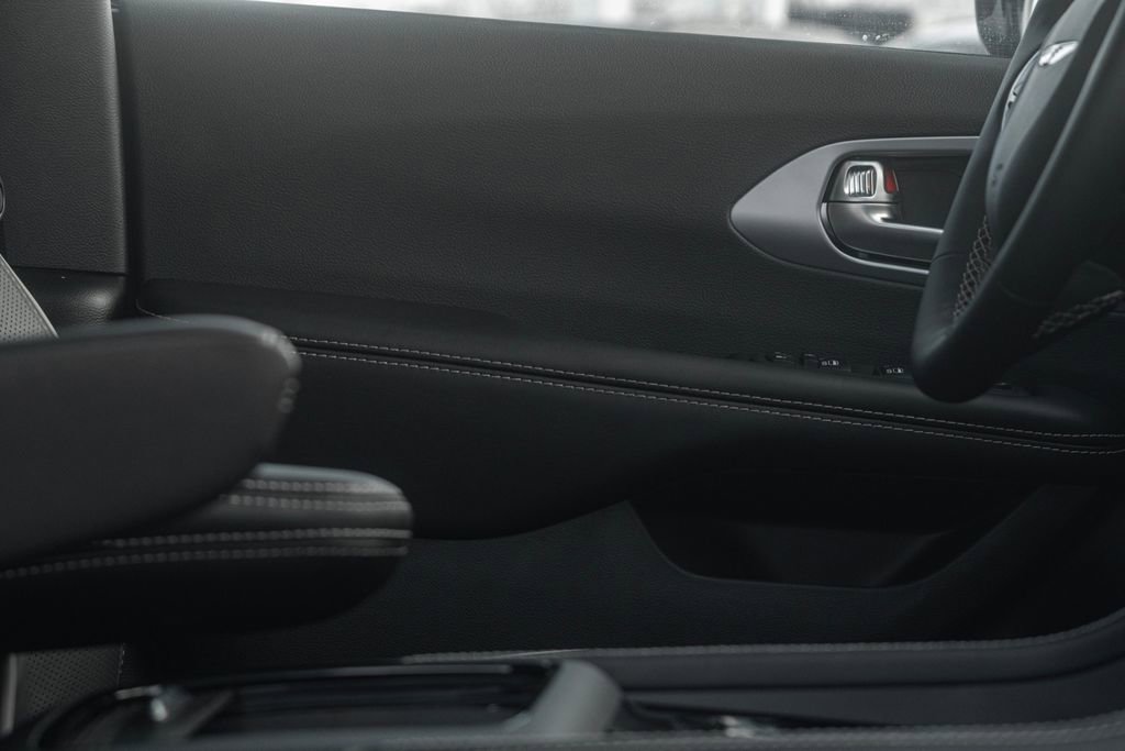 New 2026 Chrysler Pacifica Limited w/ S Appearance Package image 60