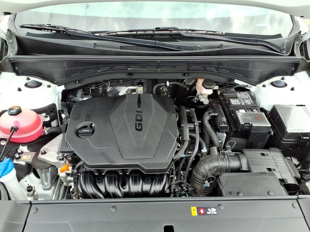Certified 2024 Kia Sorento LX FWD image 9
