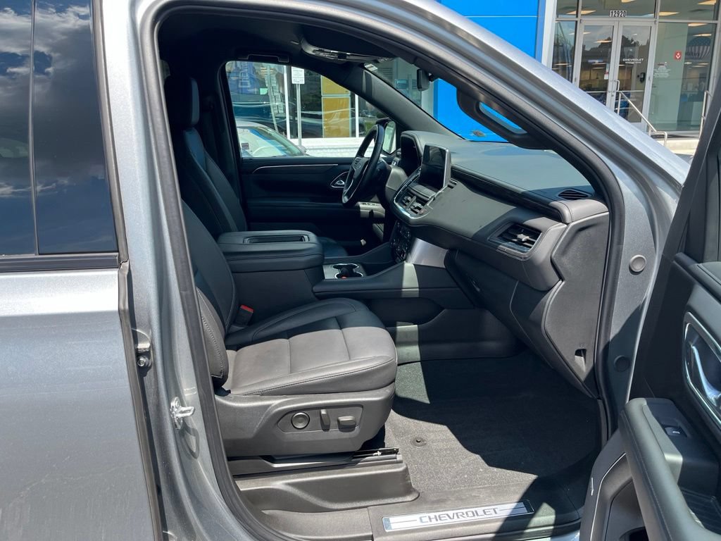 Used 2024 Chevrolet Tahoe Z71 w/ Luxury Package AWD/4WD image 53