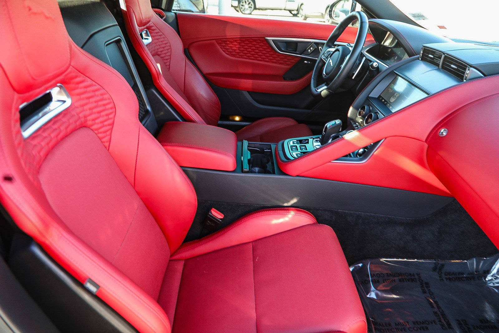 Used 2024 Jaguar F-TYPE R-Dynamic image 17