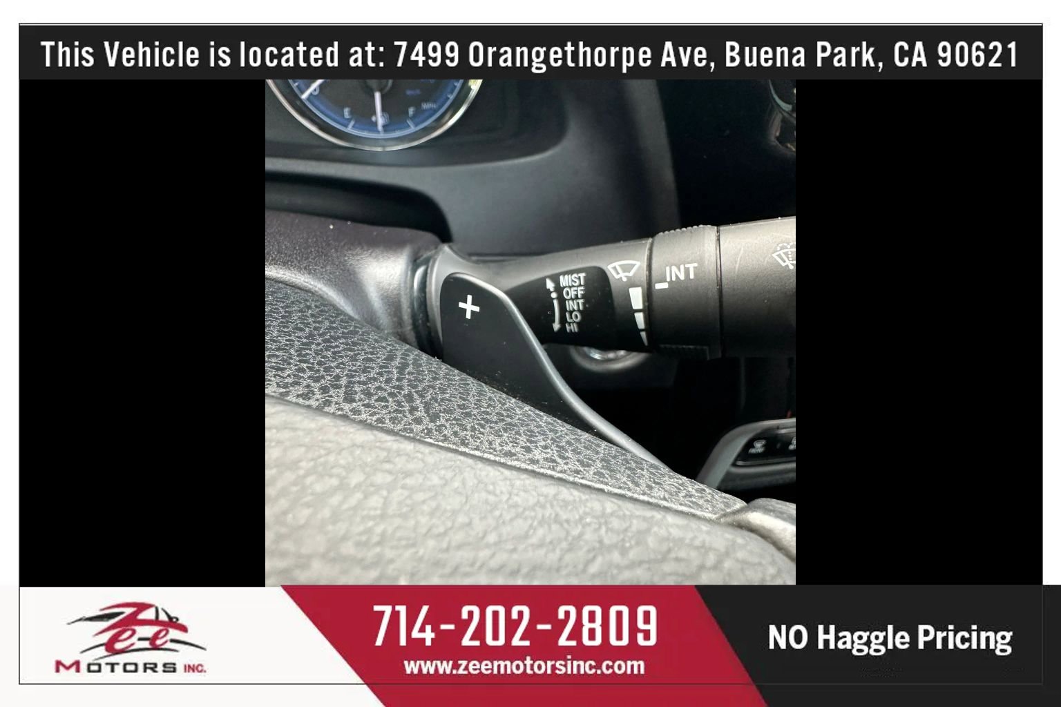 Used 2019 Toyota Corolla XSE FWD image 35