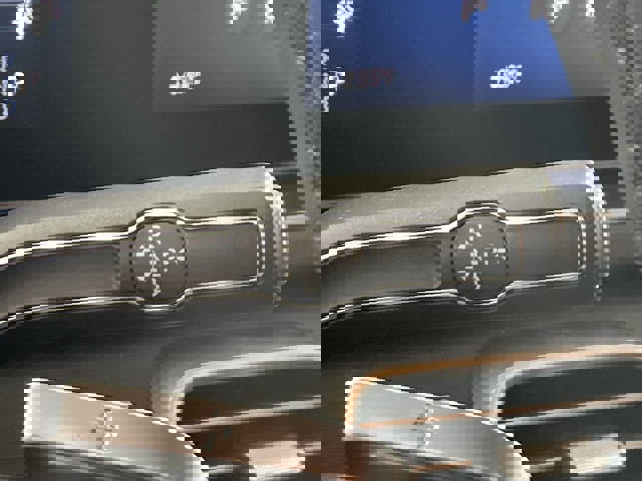 Used 2025 Mercedes-Benz GLE 350 4MATIC image 14