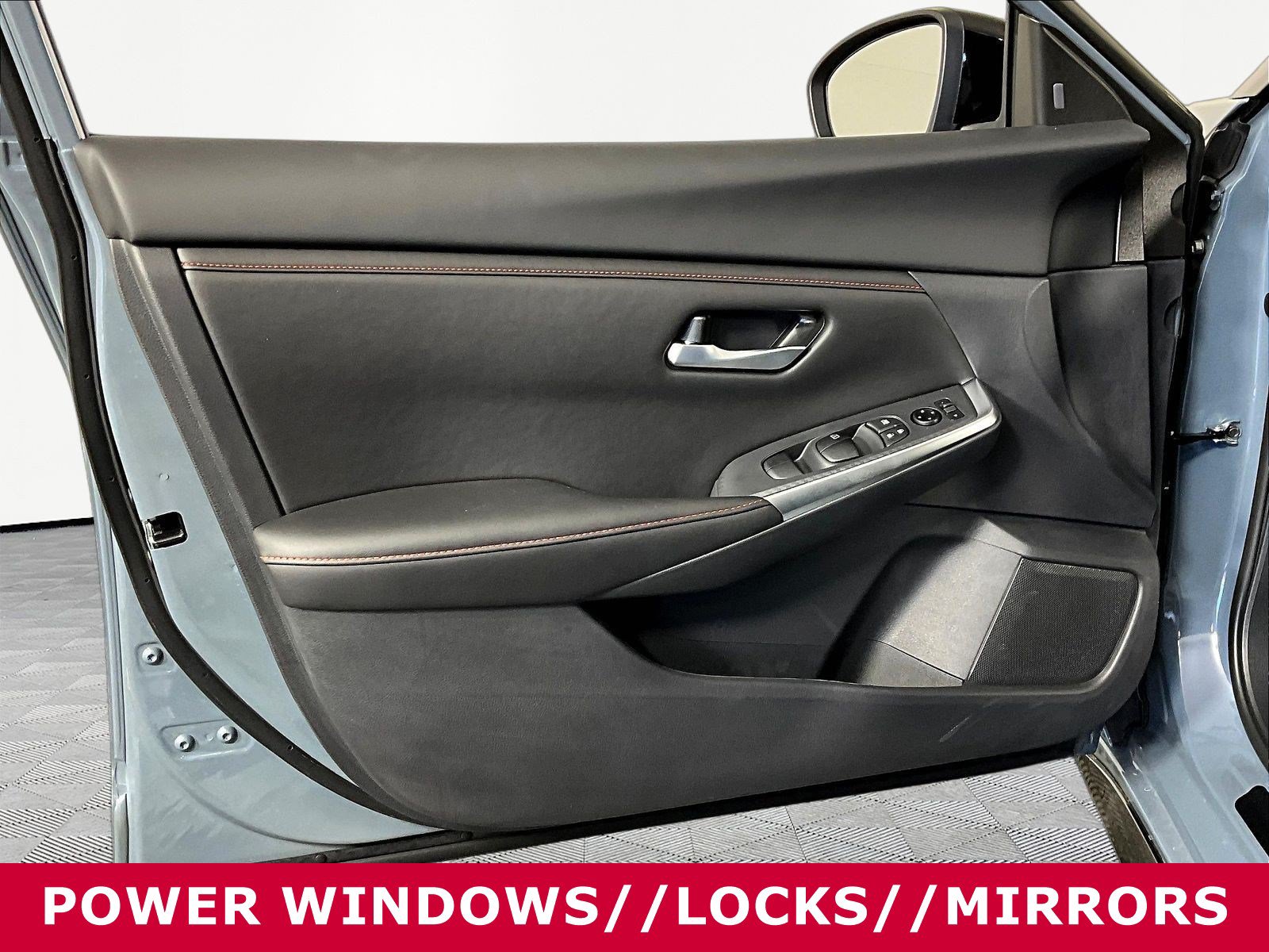 Certified 2025 Nissan Sentra SR w/ Midnight Edition FWD image 18