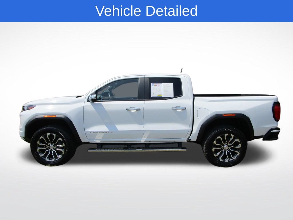 Used 2024 GMC Canyon Denali AWD/4WD image 3