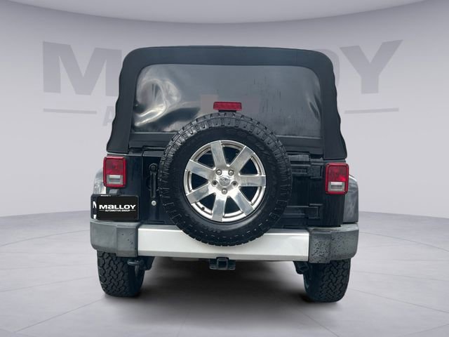 Used 2015 Jeep Wrangler Unlimited Sahara w/ Max Tow Package image 4