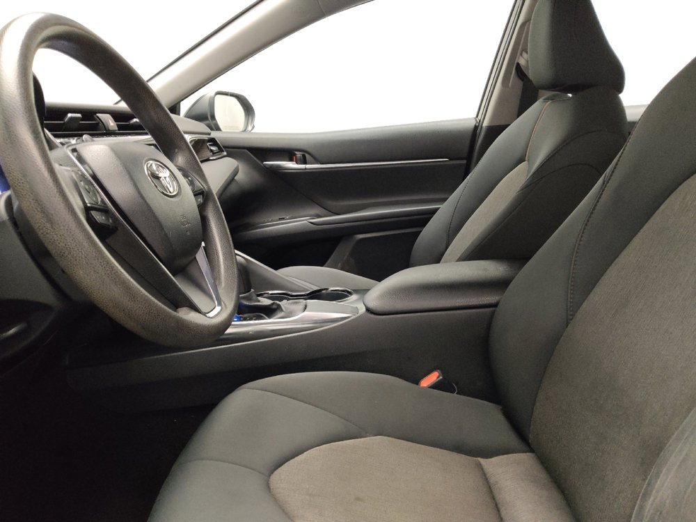 Used 2020 Toyota Camry LE image 17